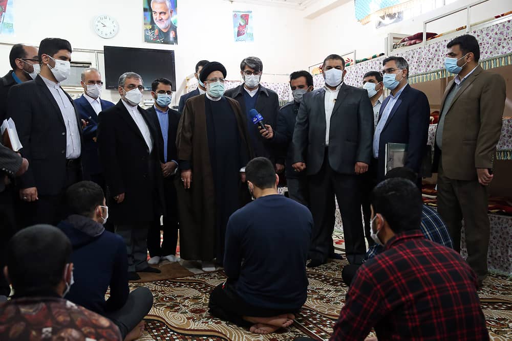 گزارش تصویری بازدید رئیس قوه قضائیه از زندان مرکزی و کارخانه قند یاسوج