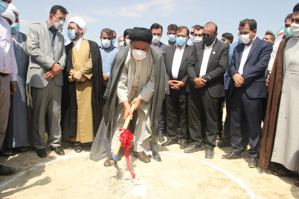 گزارش تصویری از مراسم کلنگ زنی پتروشیمی دشت مازه شهرستان کهگیلویه