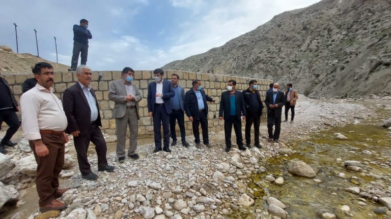 جلسه بررسی مشکلات راه های روستایی شهرستان لنده برگزار شد+تصاویر