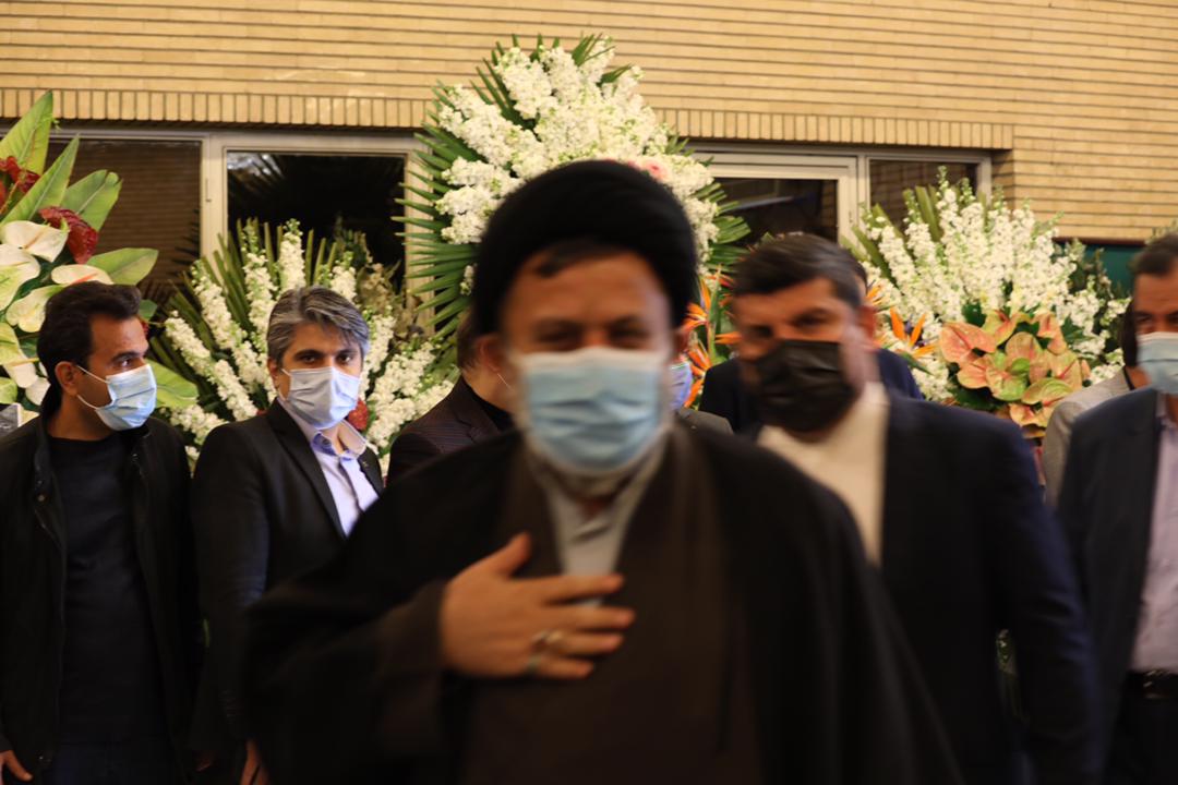 مراسم والده دکتر خداداد غریب پور در تهران برگزار شد+تصاویر