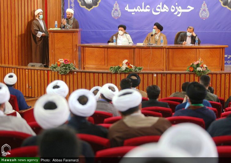 در نشست طلاب کهگیلویه و بویراحمد در قم مطرح شد: حضور روحانیت در مدارس آموزش و پرورش تقویت گردد