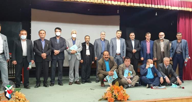 کارکنان بازنشسته بنياد شهید و امور ایثارگران کهگیلویه وبویراحمد تجلیل شدند