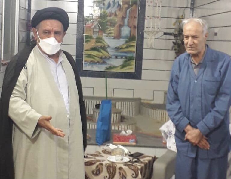 اقدام تحسین برانگیز و اخلاق مدارانه حجت الاسلام موحد/نماینده کهگیلویه بزرگ به عیادت دکتر سید قادر لاهوتی رفت+تصاویر