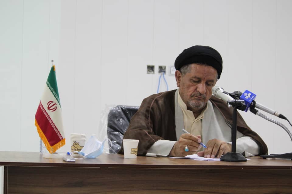 صبر ایوب موحد در نشست خبری با خبرنگاران کهگیلویه/ تقریبا همه مخالفان صحبت کردند