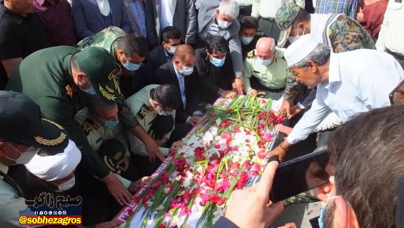 گزارش تصویری از مراسم باشکوه تشییع پیکر شهید نیروی انتظامی در گچساران