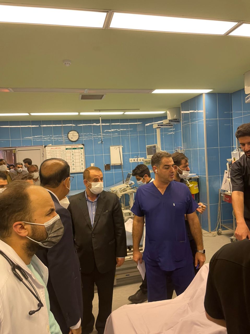 استاندار بر بالین مصدومان تصادف پلیس راه یاسوج- شیراز/دستور ویژه احمدزاده به کادر درمان+تصاویر