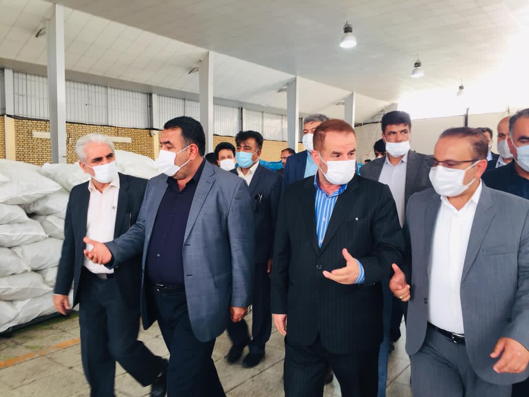 حمایت تمام قد استاندار از سرمایه گذار موفق /افزایش سه برابری تولید کارخانه روغن گچساران در دستور کار است