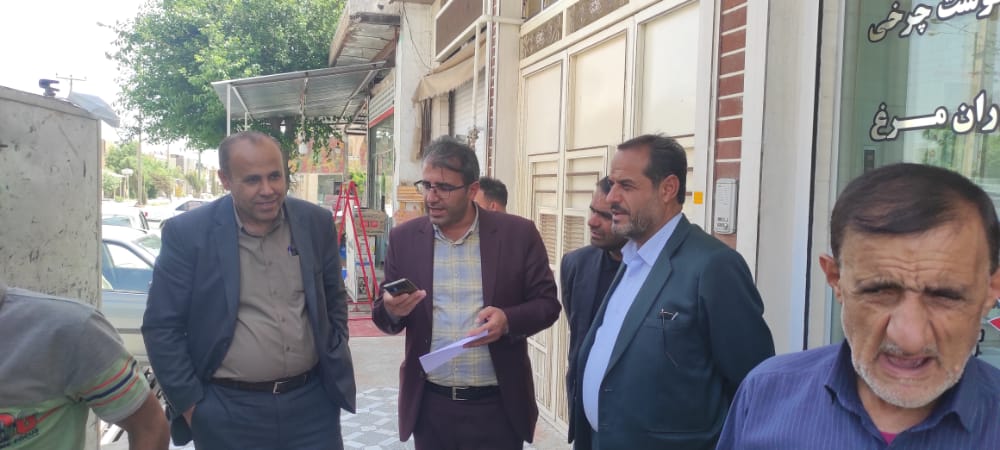فرماندار کهگیلویه مدیران را جهت نظارت بر بازار به خط کرد/فرماندار: 3 و نیم تن گوشت مرغ به بازار تزریق شد /تصاویر