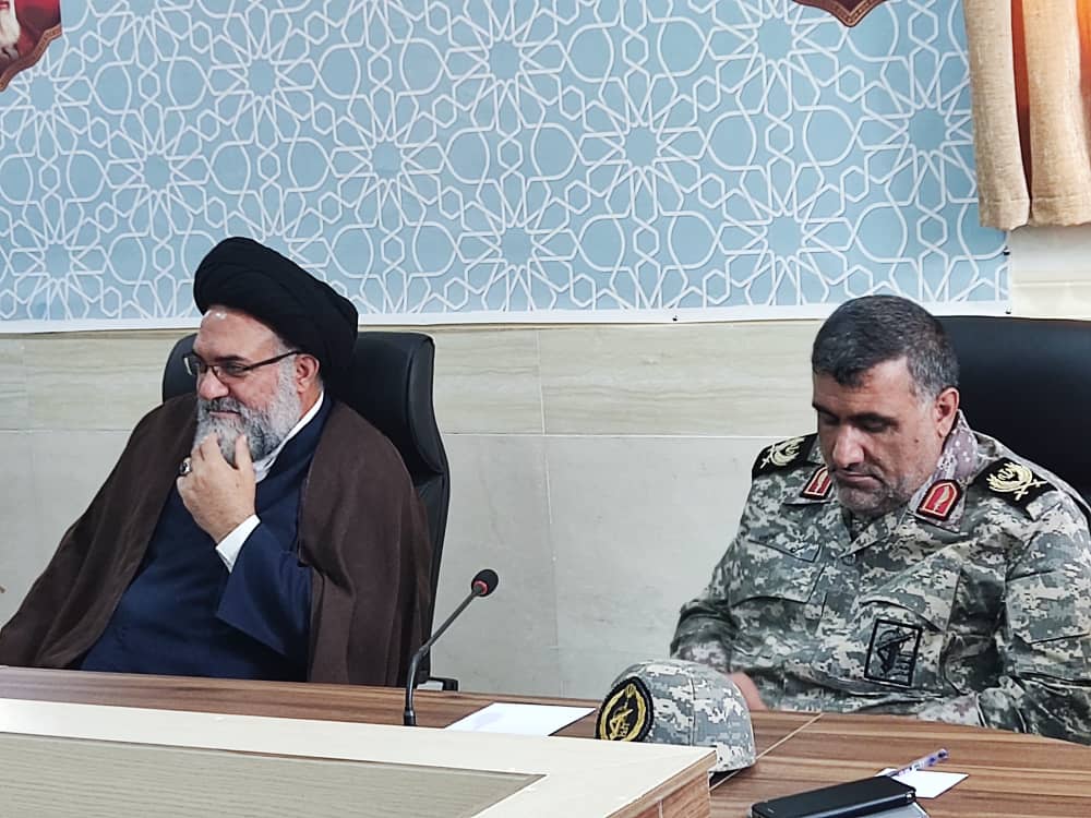 دستگاه های مشارکت کننده در برگزاری نماز عید فطر یاسوج تجلیل شدند