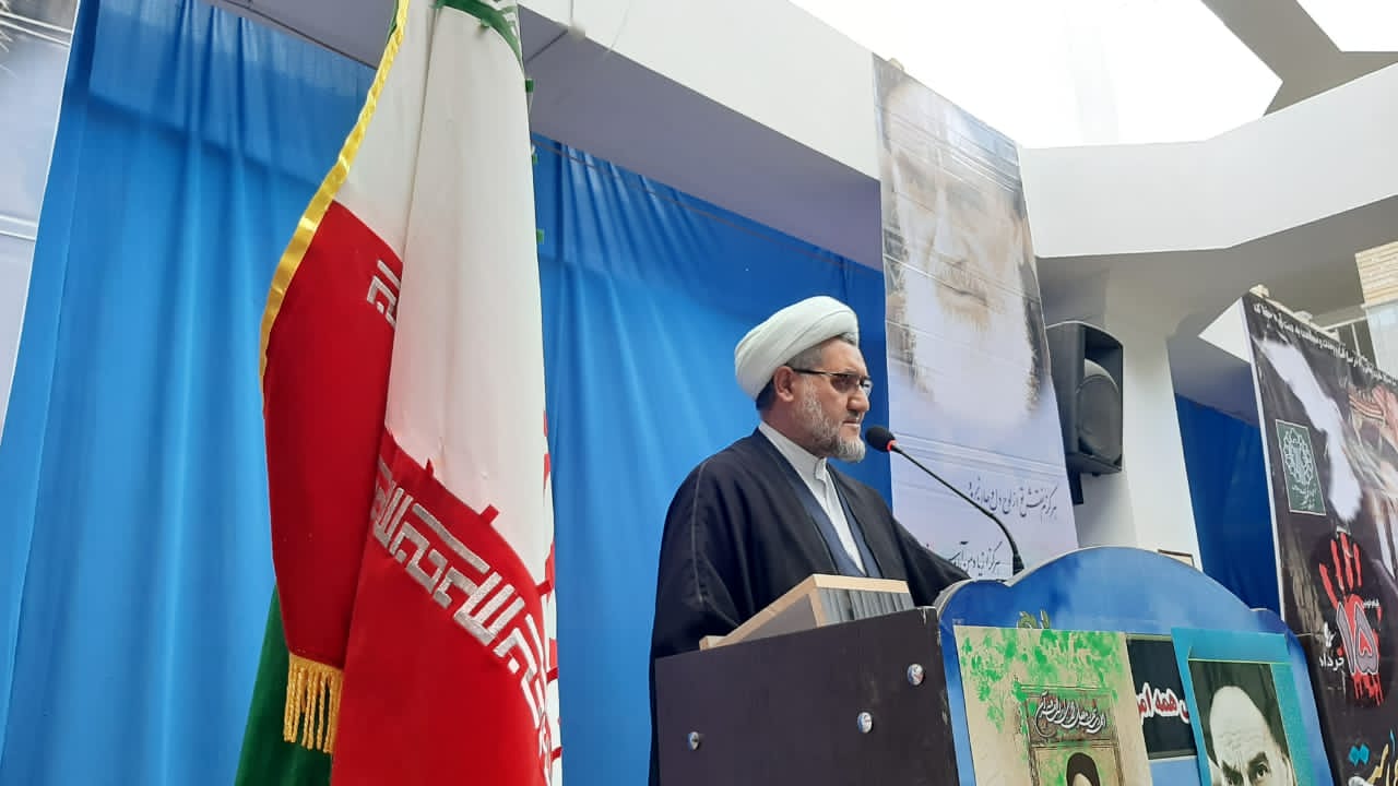 مراسم بزرگداشت سالروز ارتحال امام خمینی (ره) در مصلی دهدشت برگزار شد+تصاویر