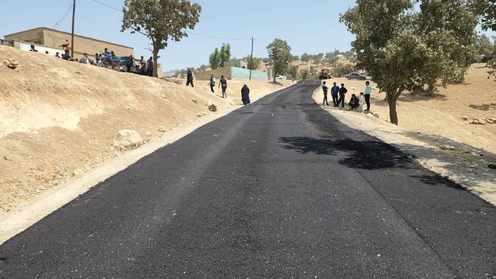 آسفالت راه روستایی شهید پرواز بخش دیشموک/تصاویر