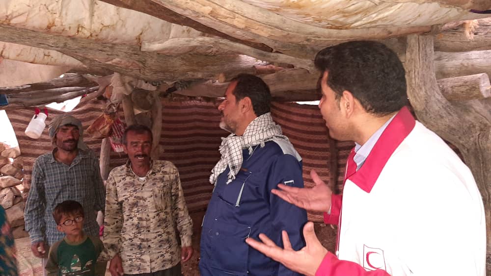 حضور فرماندار شهرستان کهگیلویه در بین عشایر بخش دیشموک/موسوی:خدمت به مردم را افتخار خود می دانم/گزارش تصویری