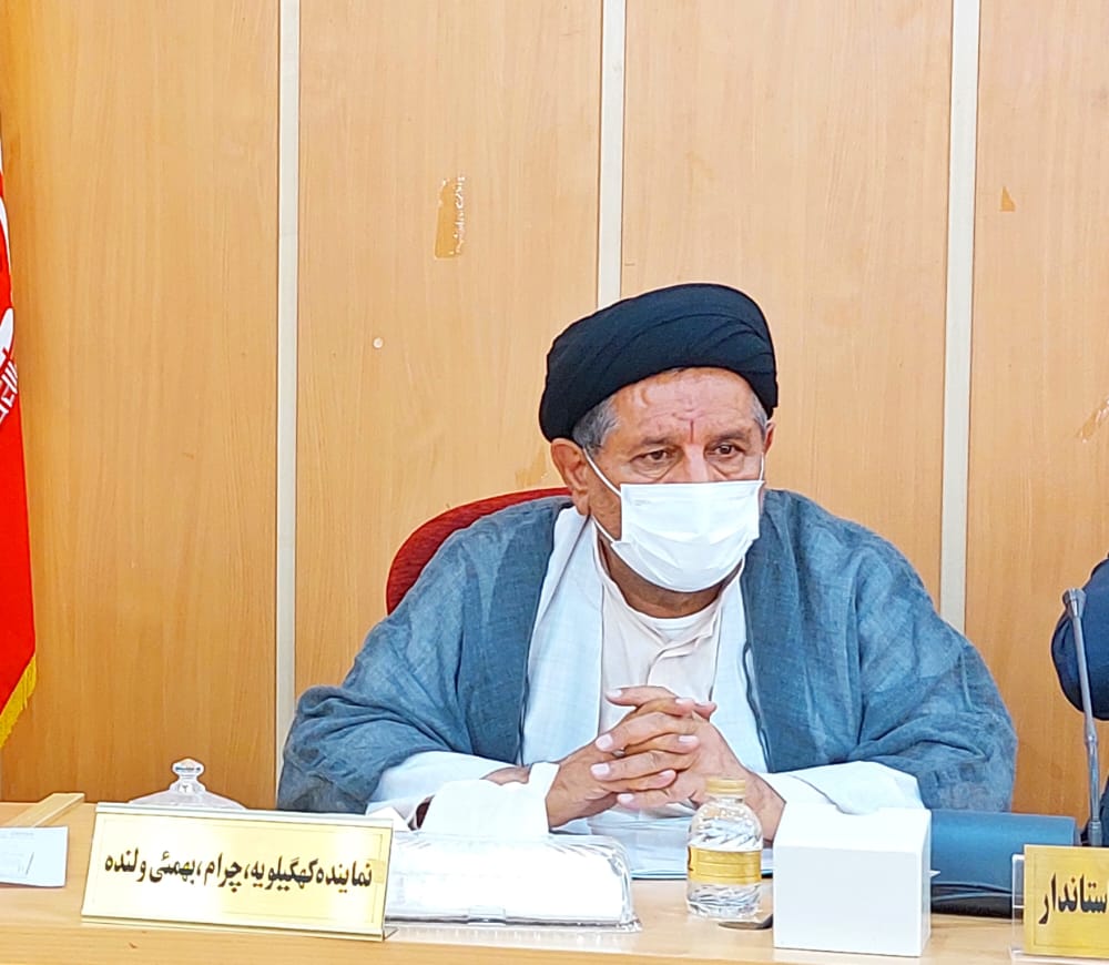 موحد در جلسه شورای برنامه ریزی استان ؛  باید از مدیرانی که با دلسوزی کارها را به پیش می برند تشکر نمود / خدمات قرارگاه خاتم ، بنیاد علوی و بنیاد برکت شایسته تقدیر است / تذکر موحد به برخی دستگاهها بخاطر تعلل در پاسخ به استعلامات در خصوص پروژه ها
