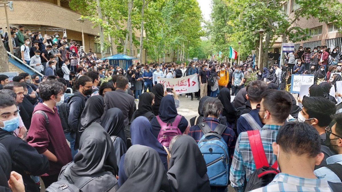گزارش یک خبرگزاری از ناآرامیهای روز شنبه در دانشگاهها