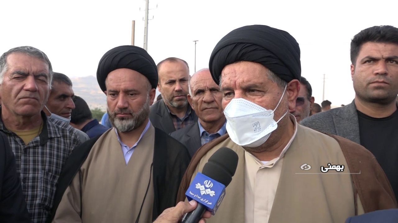 تشییع باشکوه و بی نظیر 2 شهید حادثه تروریستی حرم مطهر شاه چراغ (ع) در شهرستان بهمئی/گزارش تصویری