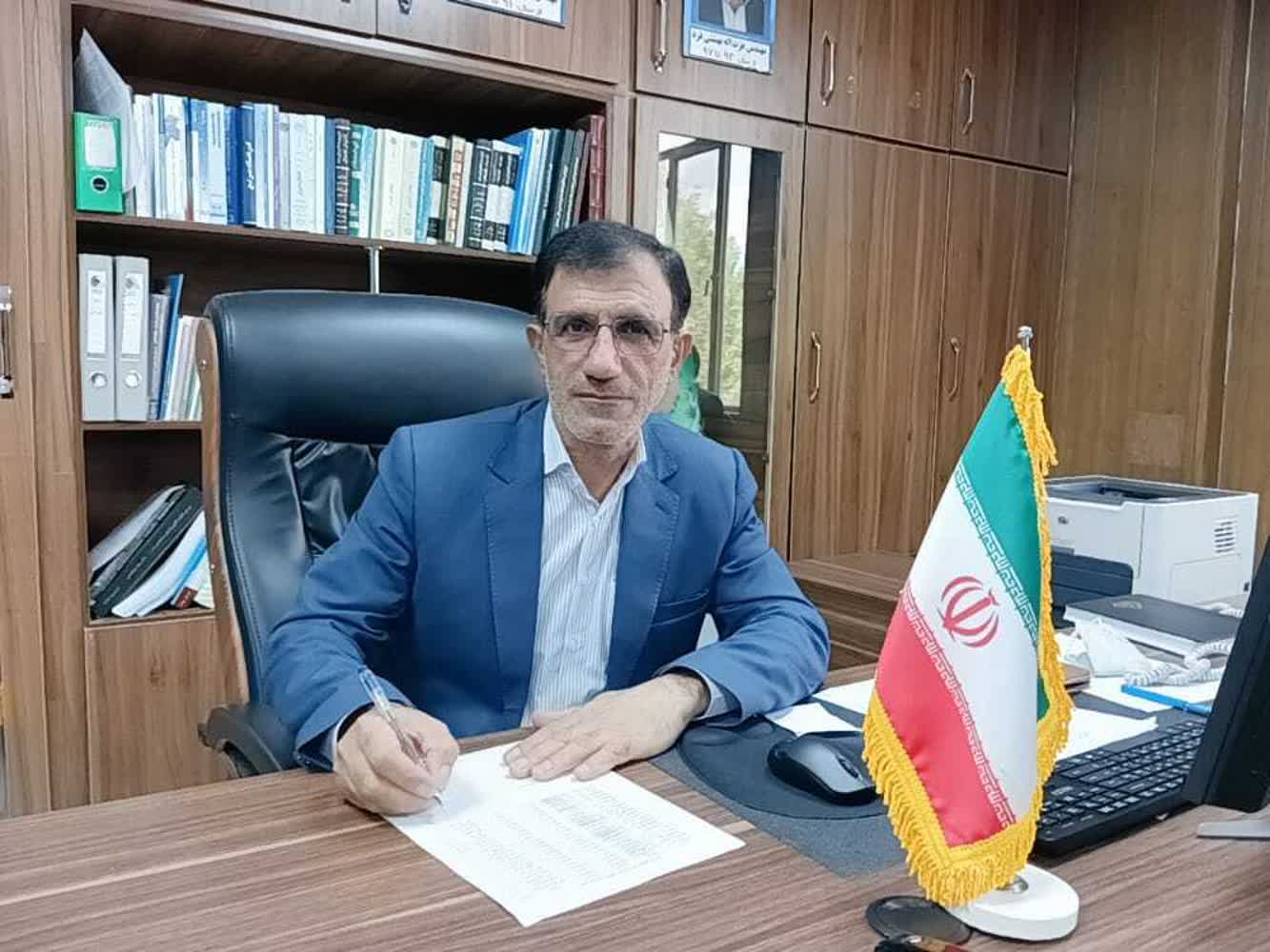 مدیرکل منابع طبیعی در گفتگو با خبرنگاران؛ آفت جوانه خوار بلوط از سال ۱۳۵۱ وارد کهگیلویه و بویراحمد شد/کشف ۳۱ تن ذغال در استان/ کاهش ۹٠ درصدی آتش سوزی جنگل ها