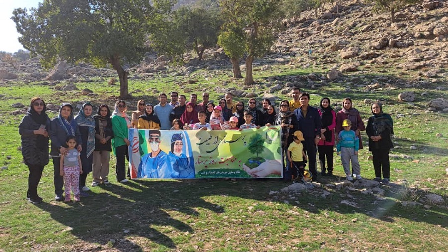 پاکسازی طبیعت توسط جمعی از پرستاران گچساران