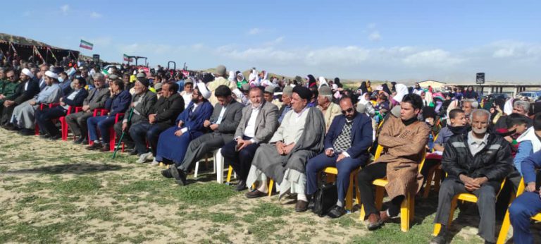 جشن بزرگ پیروزی انقلاب در روستای چنگلوا شهرستان کهگیلویه برگزار شد/تصاویر