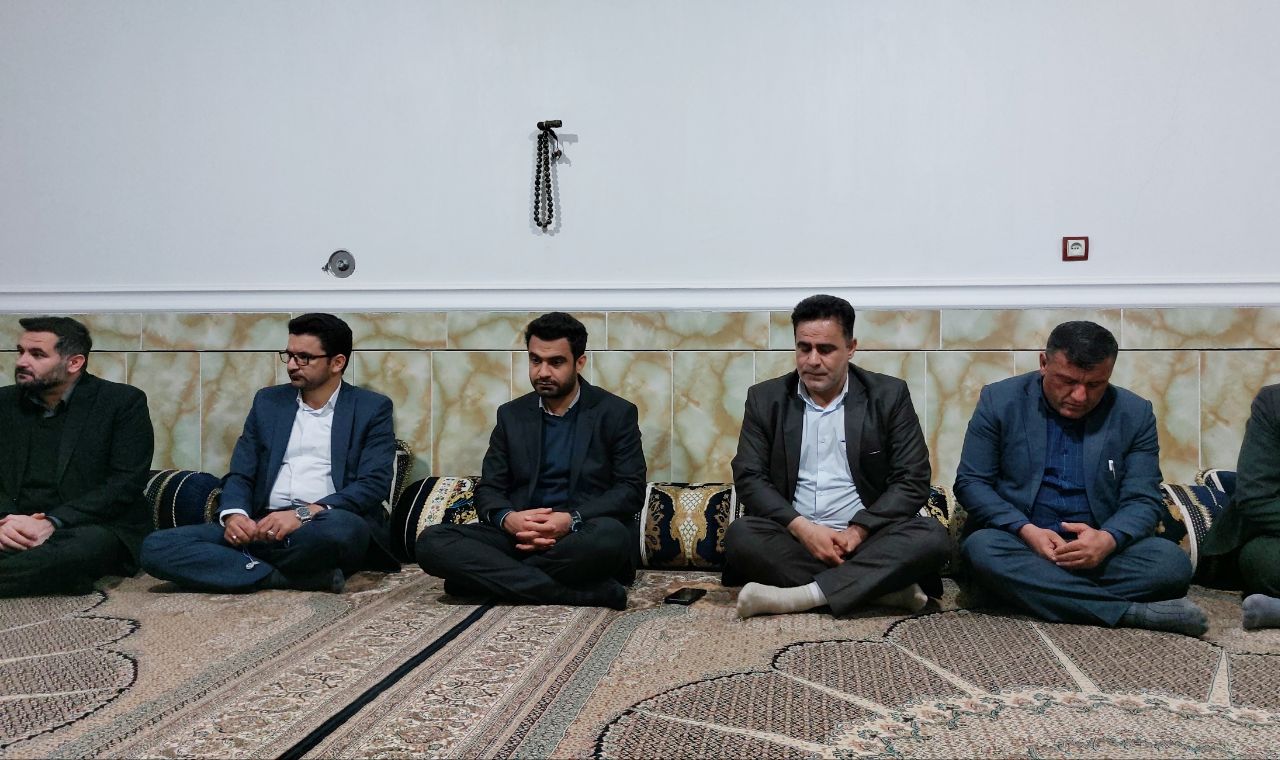 حضور استاندار کهگیلویه و بویراحمد در منزل شهید خانقلی رحیمی