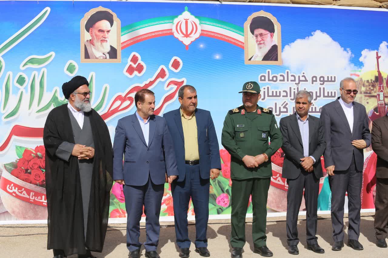 صبحگاه مشترک نیروهای نظامی و انتظامی با گرامیداشت سوم خرداد در یاسوج برگزار شد/تصاویر