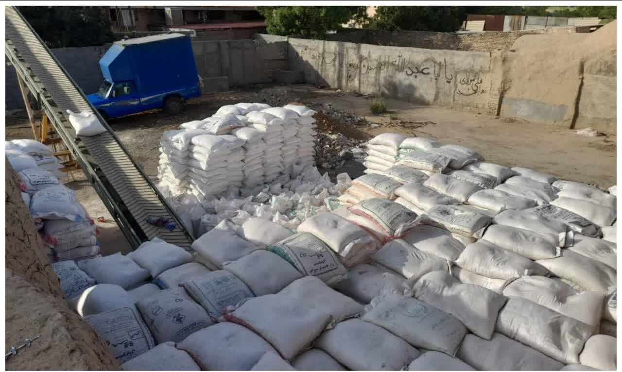 بیش از ۱۰ تن آرد قاچاق در گچساران کشف و ضبط شد