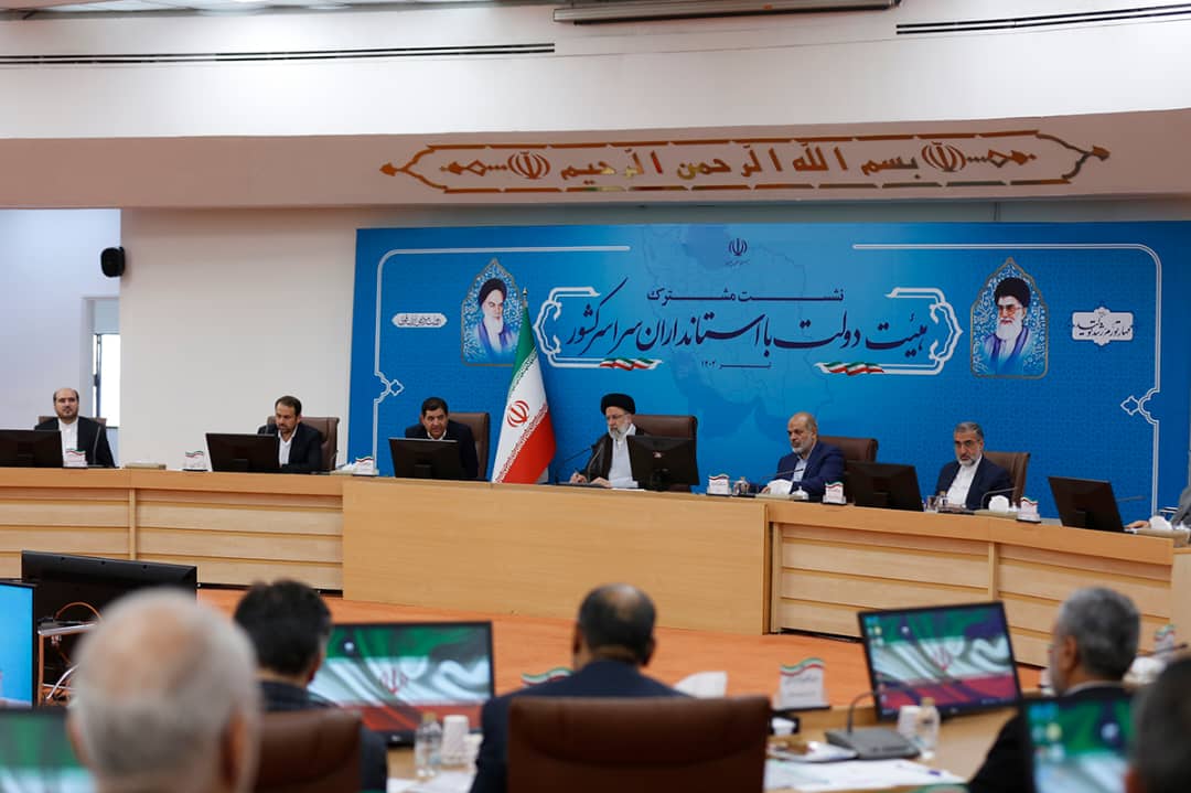 دولت سیزدهم قادر به حل مسائل کشور است و از کنار هیچ مشکلی عبور نمی‌کند