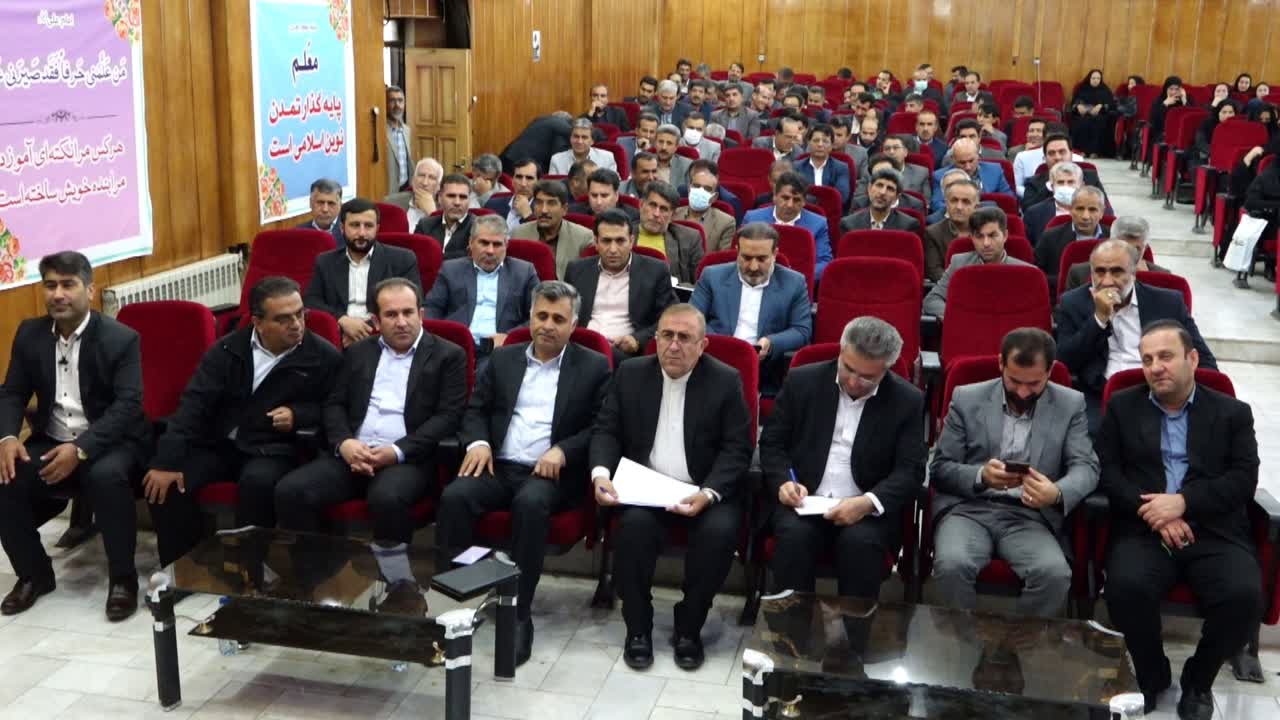 مدیرکل دفتر آموزش متوسطه نظری وزارت آموزش و پرورش در یاسوج: ارتقاء کیفیت آموزش در مقطع متوسطه دوم نظری، دغدغه ملی