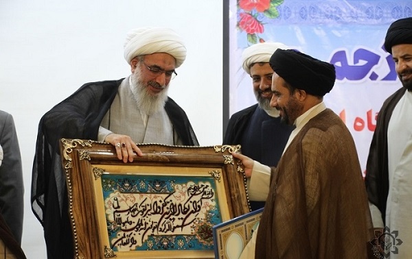 تقدیر از خدمات حجت الاسلام هاشمی‌منش امام جمعه سابق بندر ریگ+تصاویر