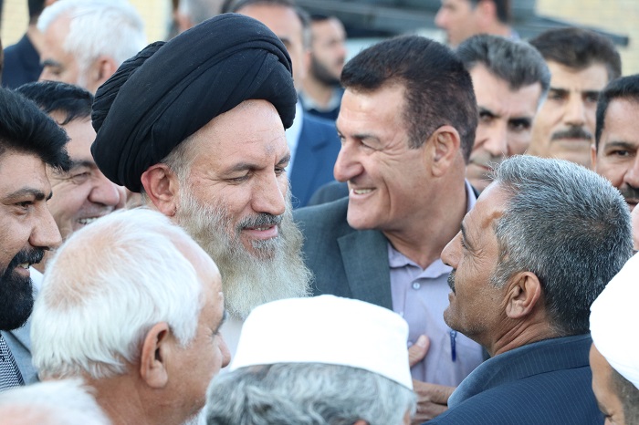 تصاویری ببینید از؛ استقبال گرم و صمیمانه  مردم گچساران از "آیت الله سید شرف‌الدین ملک‌حسینی"