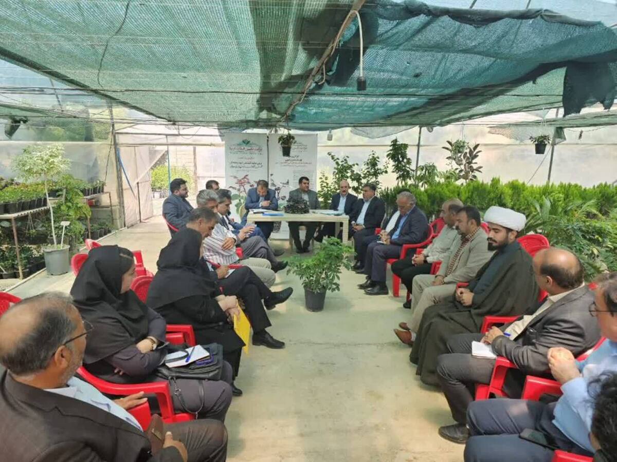 سرپرست شرکت شهرکهای صنعتی کهگیلویه و بویراحمد:تصویب 6 برنامه عمل برای حمایت از خوشه گلخانه های کهگیلویه و بویراحمد