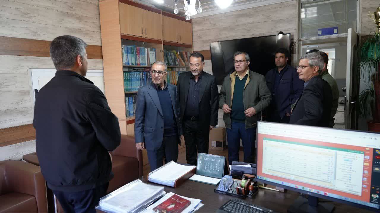 بازدید مقام عالی دولت در استان کهگیلویه و بویراحمد از اداره کل ورزش و جوانان استان