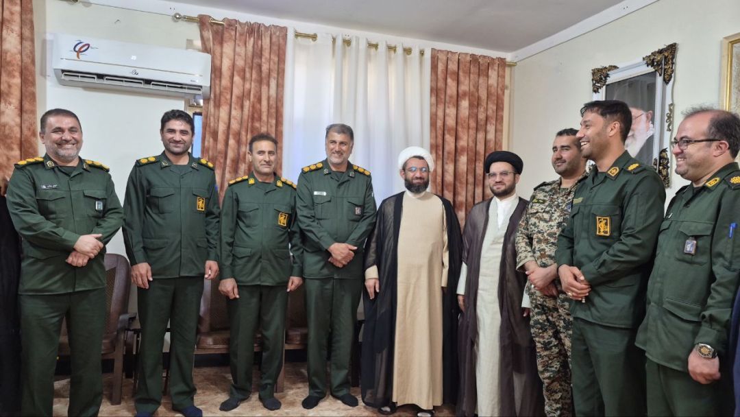 امام جمعه دهدشت در دیدار فرمانده ناحیه مقاومت بسیج کهگیلویه: دشمن بهدلیل قدرت بازدارندگی ایران جرئت تعرض ندارد