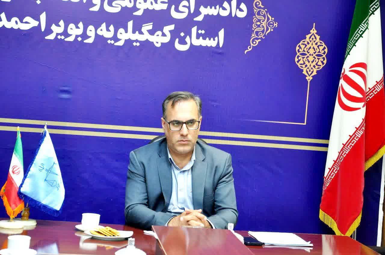 دستور قاطع دادستانی کهگیلویه و بویراحمد برای صیانت از حقوق عامه؛ جلوگیری از تغییر کاربری ۱۵ هکتار اراضی زراعی توسط تعاونی مسکن / توقیف یک دستگاه لودر
