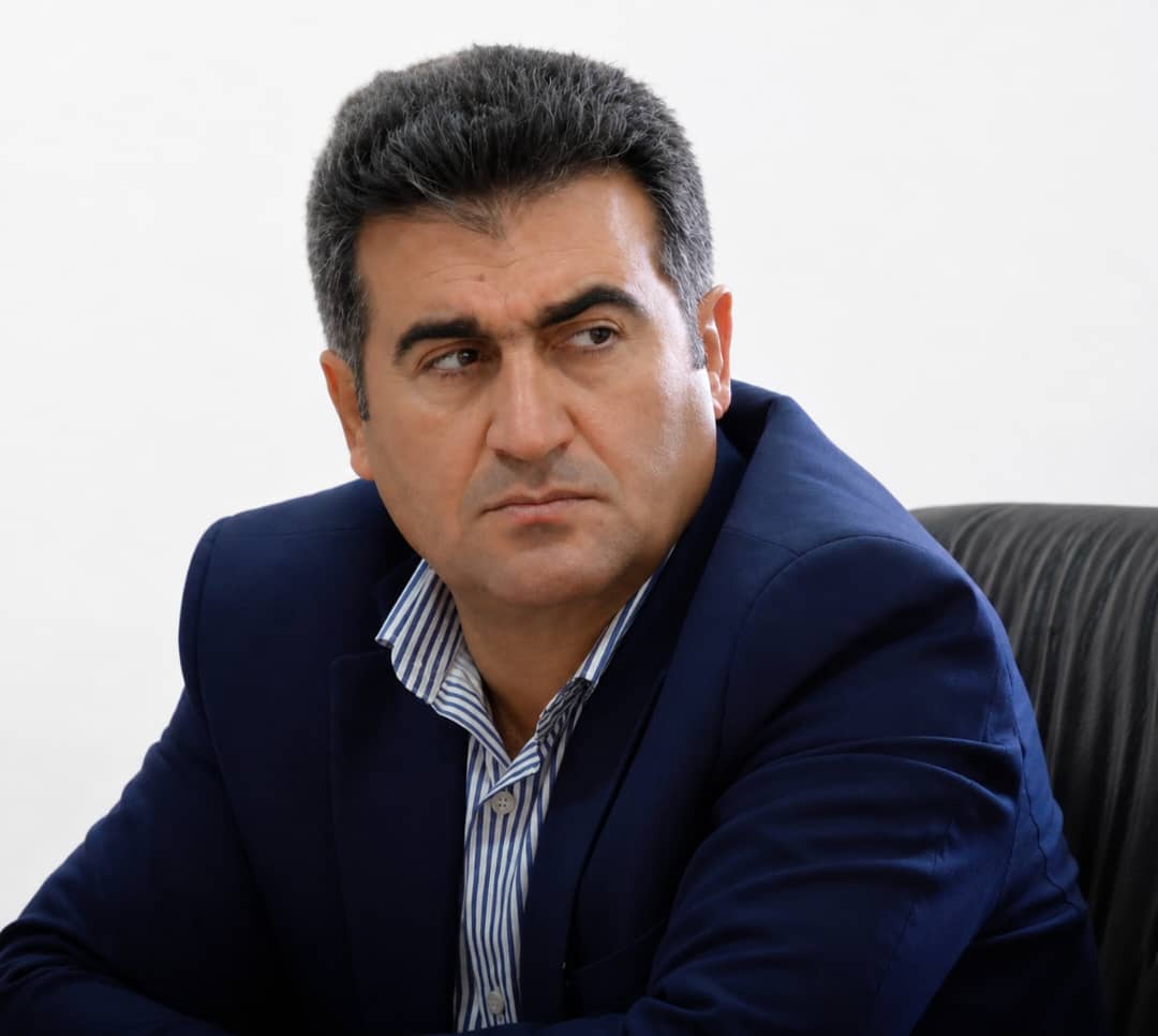پیام شهردار دهدشت به مناسبت روز کارمند؛ قدردانی دکتر دیدار از تلاش کارکنان شهرداری