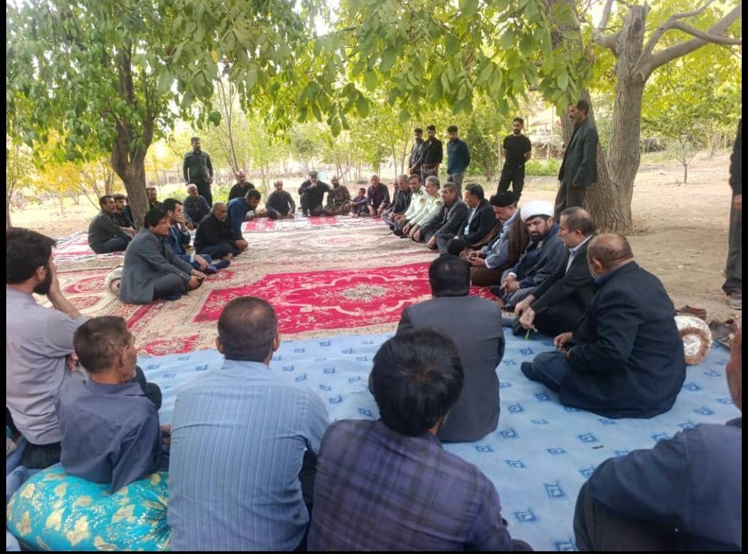 با حضور میدانی و پدرانه نماینده کهگیلویه، فرماندار، دادستان، امام جمعه و مسئولان ارشد انتظامی و محلی در دیشموک: نسیم صلح، قانون و برادری در دیشموک وزید؛ مشروح سخنان صریح و پدرانه موحد در دیدار با خانواده‌ها بر محوریت آرامش و قانون‌مداری